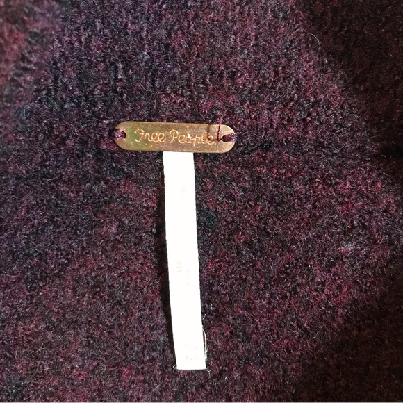 Free People Winding Ivy sweater XS/S Deep Merlot slouchy oversized mock neck - Picture 6 of 8